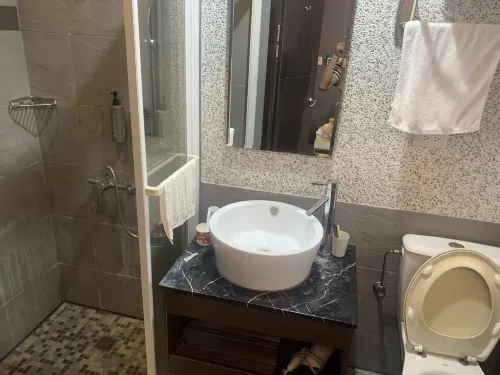 The Galerie Hotel Rum Photos