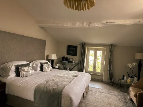 Hôtel Château de La Chèvre d’Or Chambres Photos