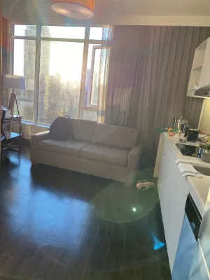 Element Vancouver Metrotown Rooms Photos