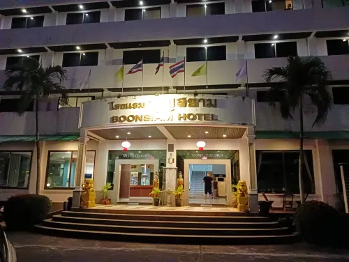 Boon Siam Hotel Extérieur Photos
