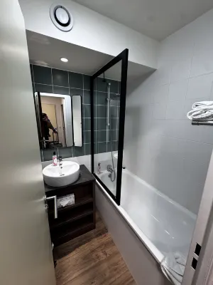 Aparthotel Adagio Paris Buttes-Chaumont Rooms Photos