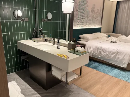 Zhuhai Xiangzhou | WINGATE • Wyndham Grand Riverside Hotel (Gongbei Port Plaza Huafa Shangdu Branch) Rooms Photos
