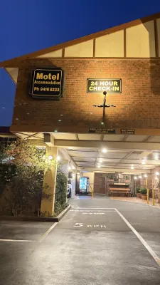 St Georges Motor Inn Near Hotel Photos