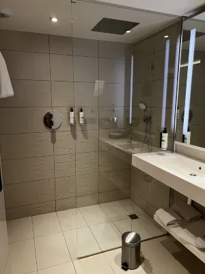Pullman Paris Roissy CDG Airport Kamar Photos
