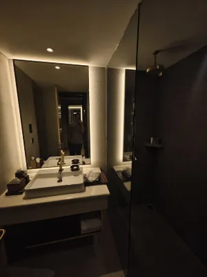 Hotel Sutasoma Kamar Photos