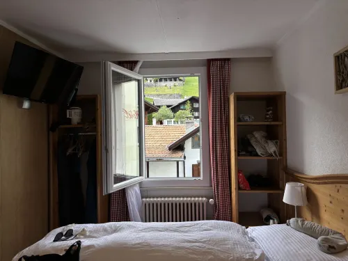 Hotel Bernerhof Grindelwald Rooms Photos