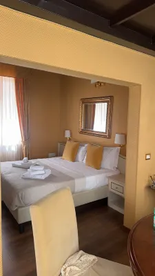 Canova Rooms in Spanish Steps Rooms Photos