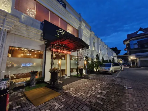 Petit Boutique Hotel Solo Экстерьер Photos