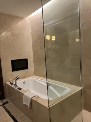 Discovery Primea, Manila Rooms Photos