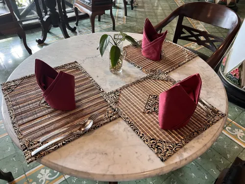 Amaroossa Hotel Bandung Indonesia Makanan Photos