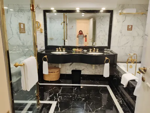 New Orient Landmark Hotel Huoneet Photos