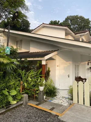 Rumah Manis Butik Hotel Photos