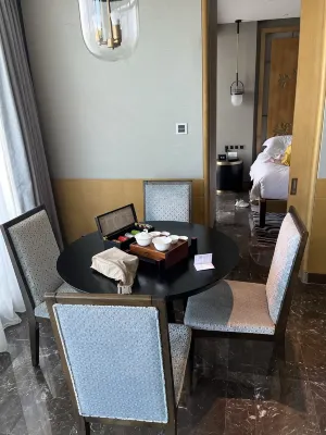 Hanoi Hotel Dining Photos