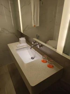 HARRIS Hotel & Conventions Kelapa Gading - Jakarta Kamar Photos