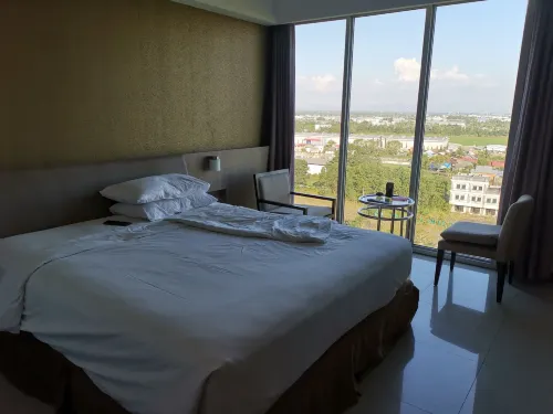 Grand Tan Banjarmasin Hotel & Convention Center Zimmer Photos
