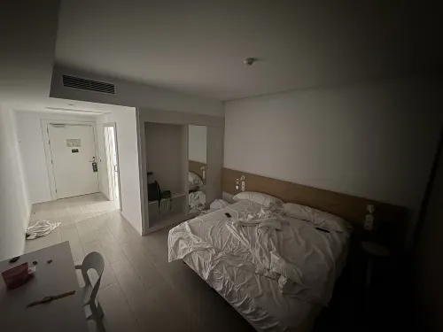 B&B Hotel Lleida Camere Photos