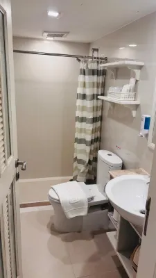 Sabai Sathorn Service Apartment Kamar Photos
