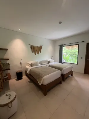 Amber Lombok Beach Resort Chambres Photos