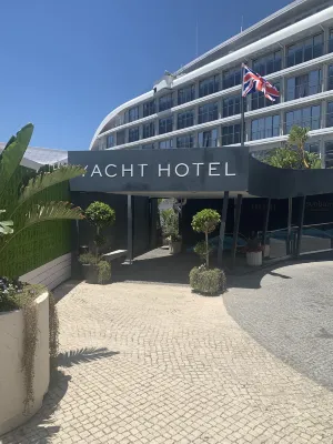Sunborn Gibraltar Exterior Photos