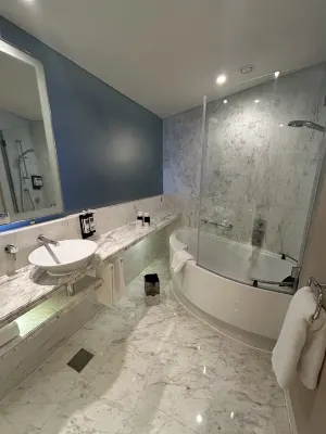 Media One Hotel Dubai Номера Photos
