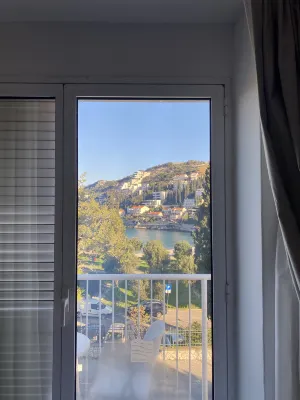 Hotel Vis Photos