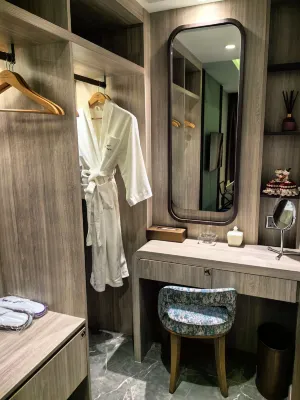 Wharney Hotel Rooms Photos