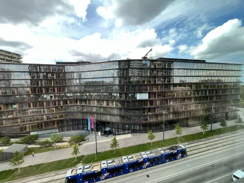 Adina Apartment Hotel Vienna Belvedere Near Hotel Photos