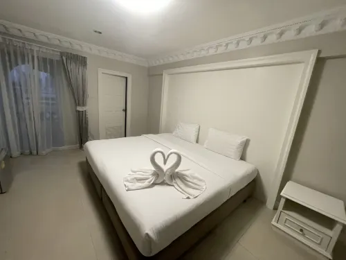 Romance Hotel Sukhumvit 97 Camere Photos
