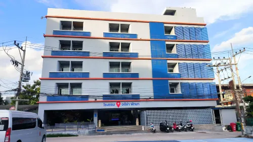 Akira Pattaya Extérieur Photos