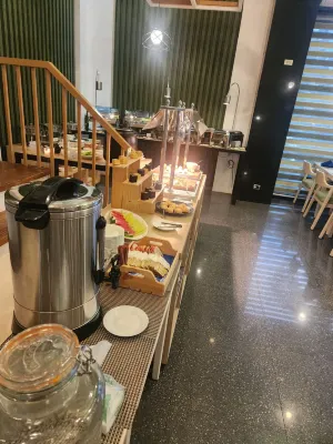 프라임 아시아 호텔 식사 Photos
