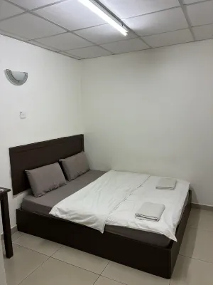 River Inn Hotel Номера Photos