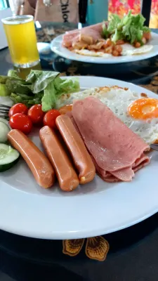 7Q Patong Beach Hotel Restauration Photos