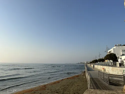 Flamingo Beach Hotel Рядом с отелем Photos