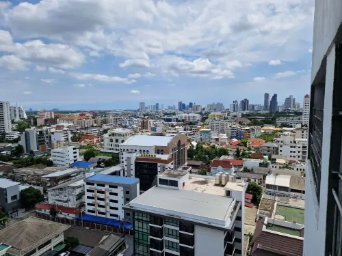 Pinnacle Lumpinee Park Hotel À proximité de l'hôtel Photos