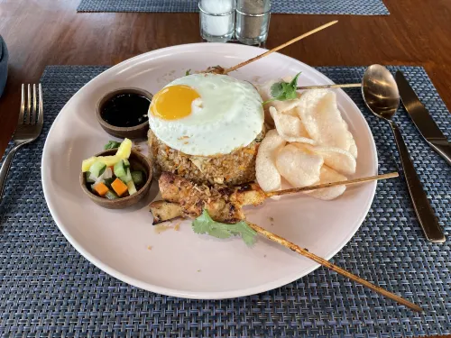 The Tamarind Resort - Nusa Lembongan Dining Photos
