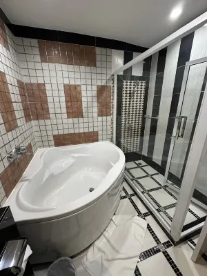 KTK Pattaya Hotel & Residence Kamar Photos