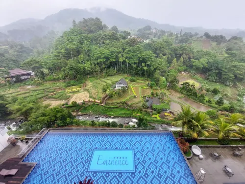 Le Eminence Hotel Convention & Resort Ciloto - Puncak Photos