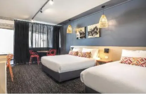 Nightcap at Monash Hotel Rooms Photos