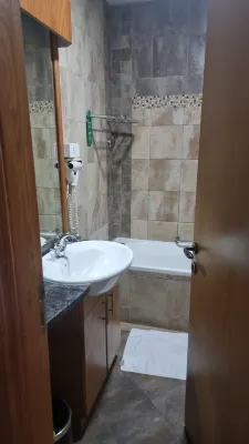 Al Khoory Hotel Apartments Al Barsha Phòng Photos