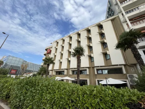 Ibis Nice Aéroport Promenade des Anglais Exterior Photos