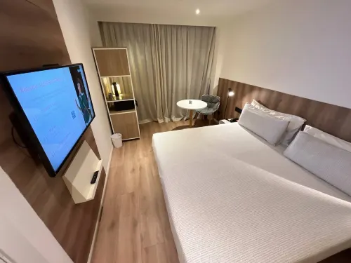 Innside by Meliá Calviá Beach Kamar Photos