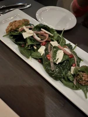 Chateau Victoria Hotel & Suites Dining Photos