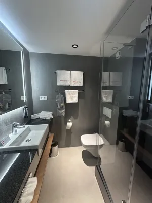 IntercityHotel Wien Chambres Photos