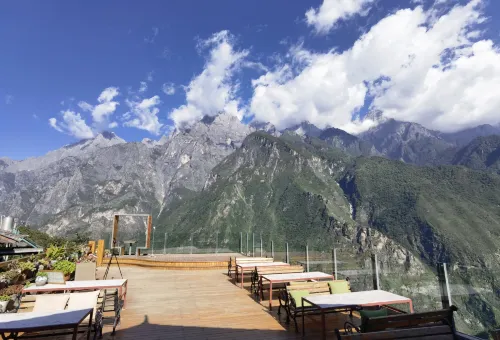 Tiger Leaping Gorge Tea-Horse Guesthouse Dekat Hotel Photos