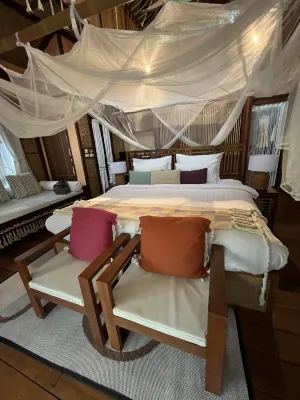 The Float House River Kwai Zimmer Photos