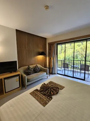 Tinidee Golf Resort at Phuket Chambres Photos