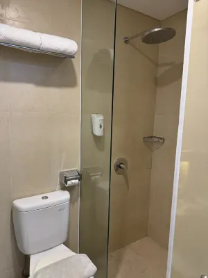 Whiz Prime Hotel Basuki Rahmat Malang Kamar Photos