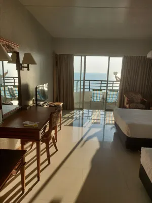 Pattaya Park Beach Resort Номера Photos