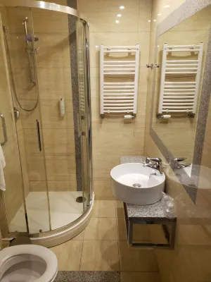 Hotel Moderno Poznań Zimmer Photos