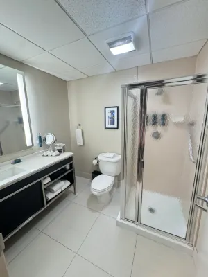 DoubleTree by Hilton Hotel Boston - Downtown Rooms Photos